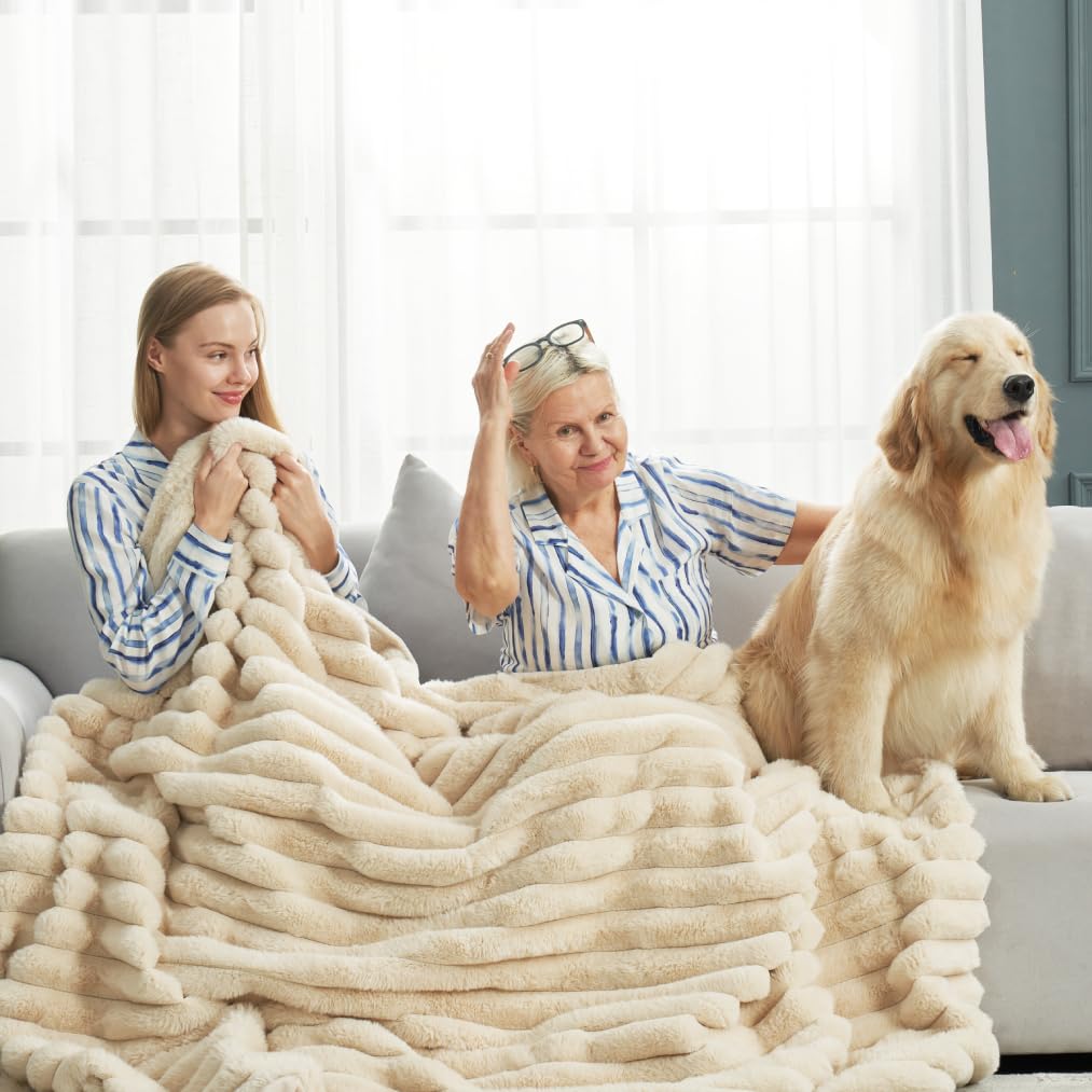 Cozy Bliss Faux Fur Throw Blanket for Couch, Cozy Warm Plush Striped Blanket for Sofa Bedroom Living Room, 50 * 60 Inches Cream White