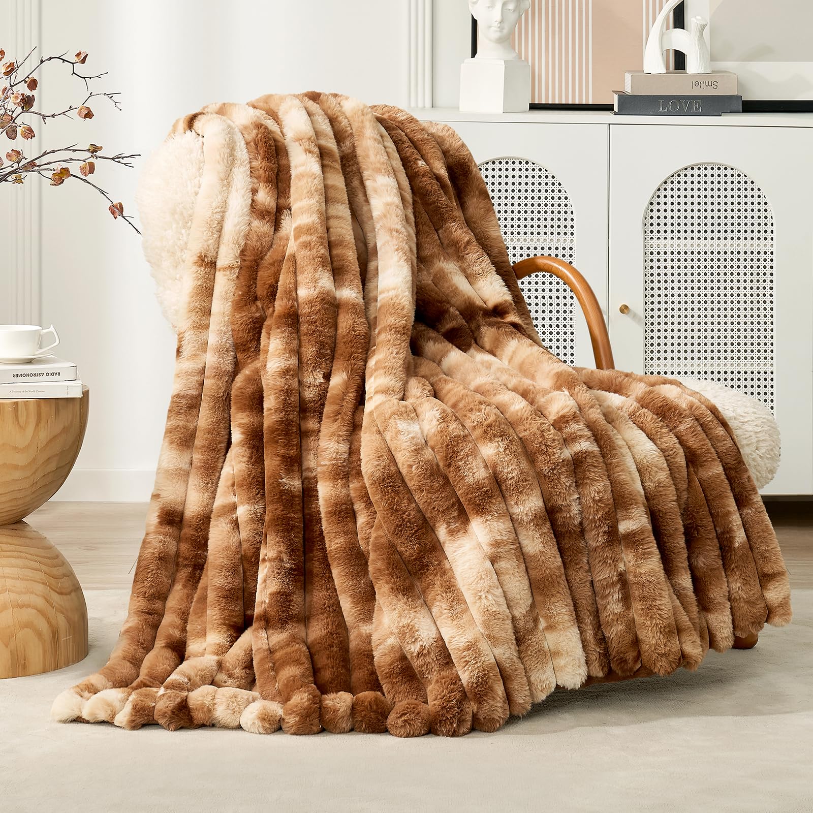 Cozy Bliss Faux Fur Throw Blanket for Couch, Cozy Warm Plush Striped Blanket for Sofa Bedroom Living Room, 50 * 60 Inches Cream White