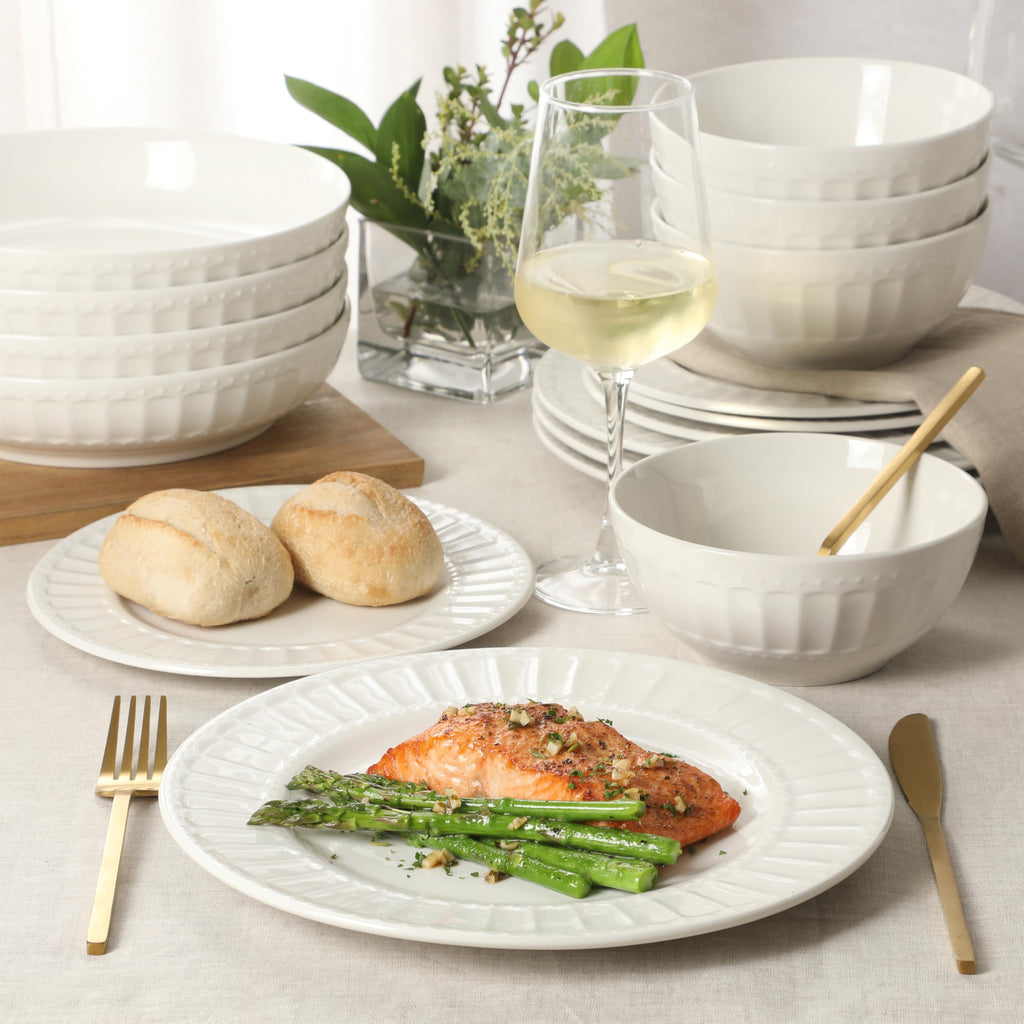Gibson Home Oslo Porcelain Chip and Scratch Resistant Dinnerware Set, Service for 4 (16pcs), Ceramic Plates and Bowls Dishes Sets, White - Microwave and Dishwasher Safe