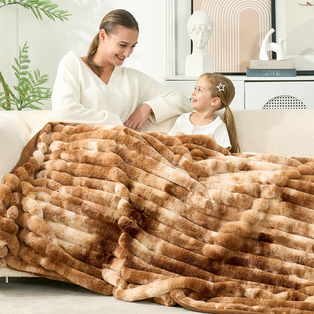 Cozy Bliss Faux Fur Throw Blanket for Couch, Cozy Warm Plush Striped Blanket for Sofa Bedroom Living Room, 50 * 60 Inches Cream White