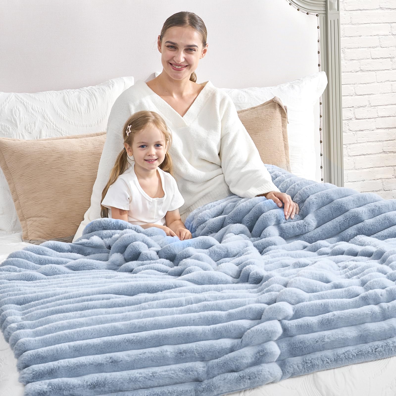 Cozy Bliss Faux Fur Throw Blanket for Couch, Cozy Warm Plush Striped Blanket for Sofa Bedroom Living Room, 50 * 60 Inches Cream White